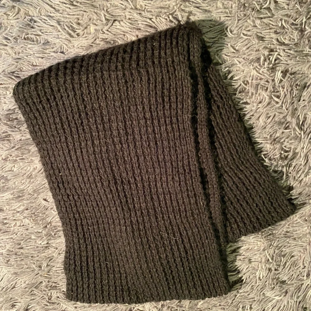 Scarf - Picture 2 of 2
